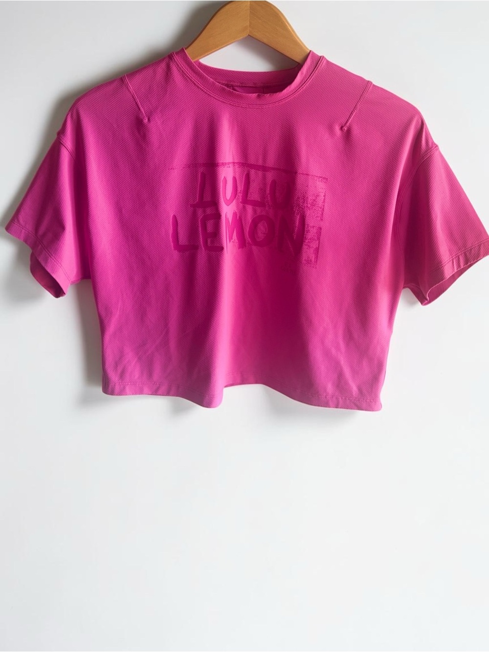 Lululemon Ed Curtis Training T-Shirt Abrasion-Resistant, Size 4, Sonic Pink